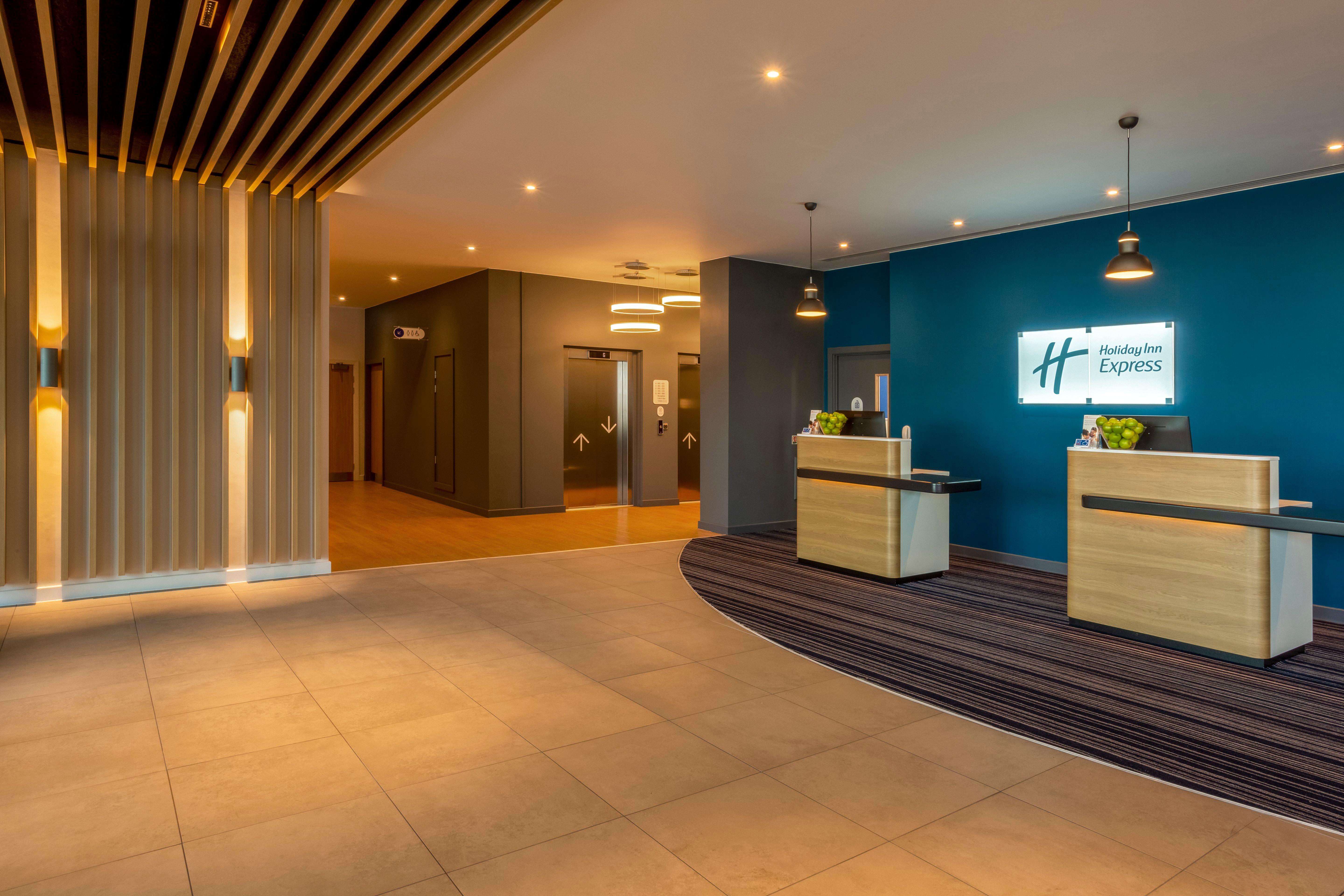 Holiday Inn Express Bridgwater M5, Jct24 By Ihg Екстер'єр фото