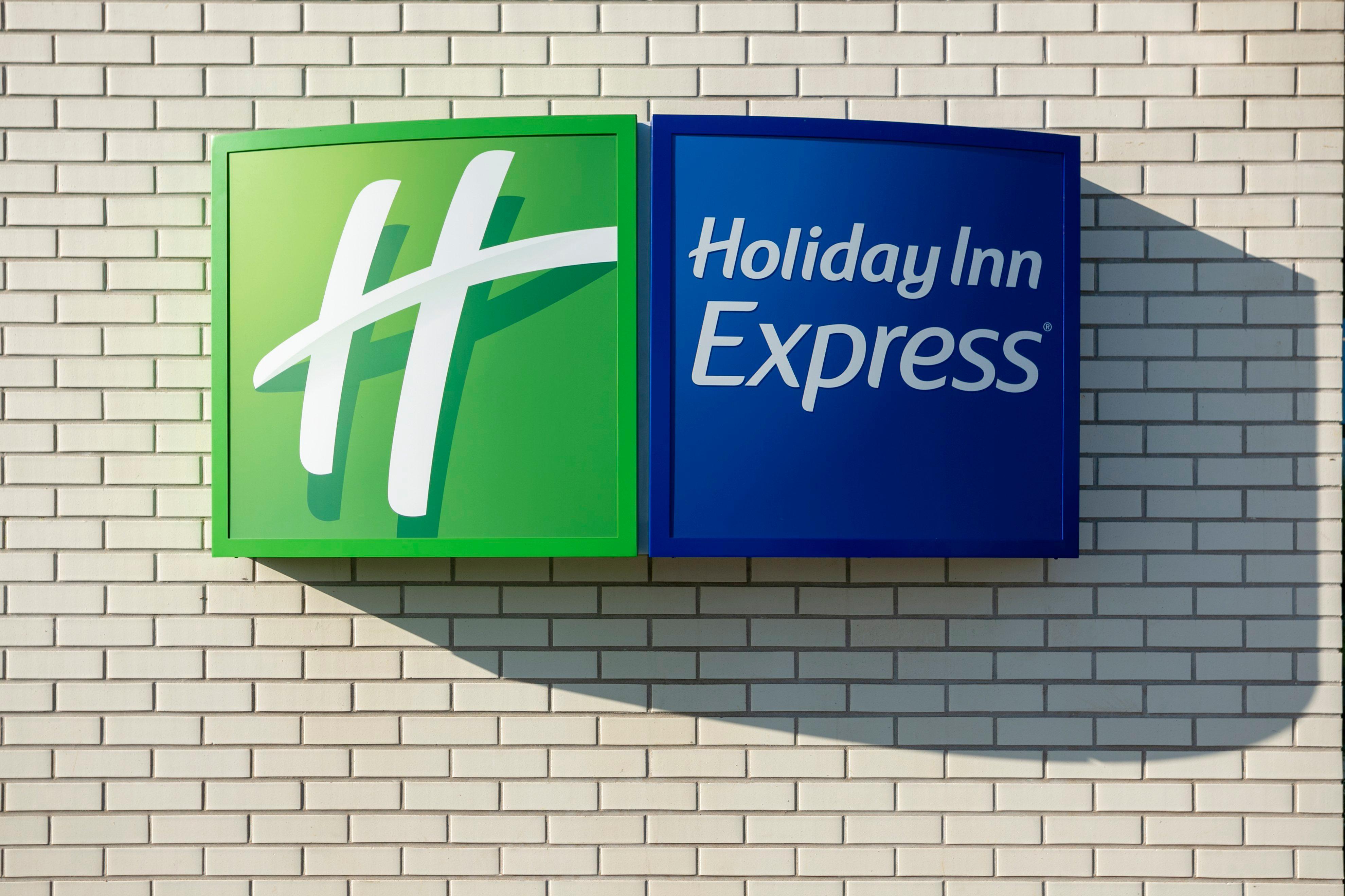 Holiday Inn Express Bridgwater M5, Jct24 By Ihg Екстер'єр фото