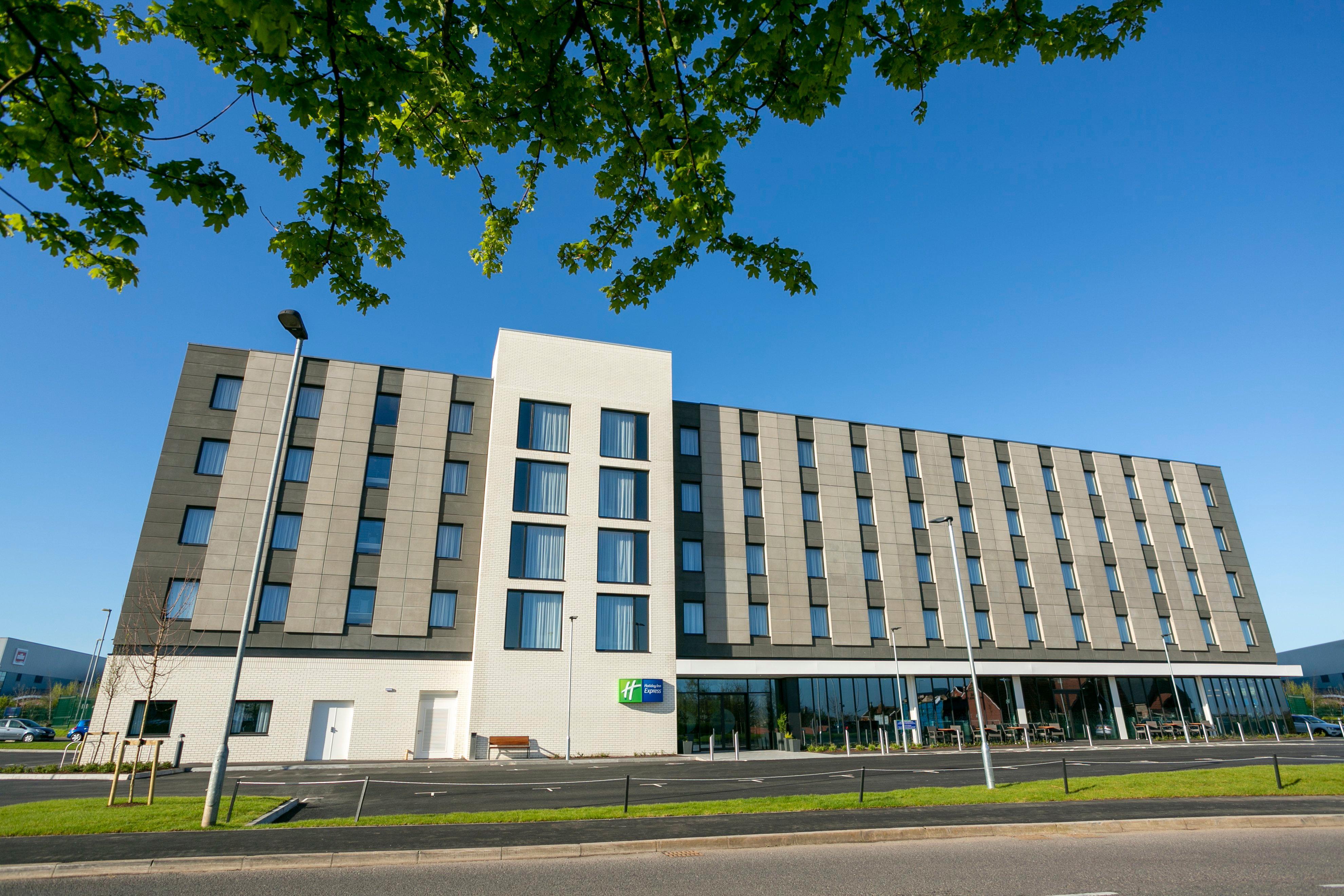 Holiday Inn Express Bridgwater M5, Jct24 By Ihg Екстер'єр фото